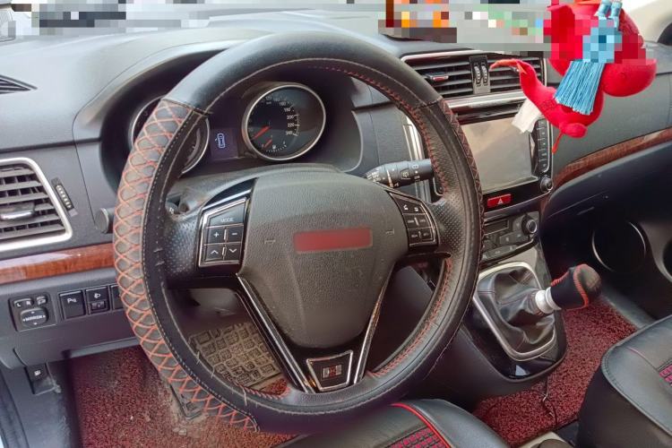 Used Haval H6 2014 Sport Version 1.5T Manual Two-Wheel Drive Elite Edition Steering Wheel