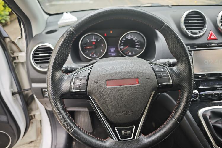 Used Haval H6 2014 Upgraded Model 2.0T Diesel Manual Two-Wheel Drive Elite Version Steering Wheel