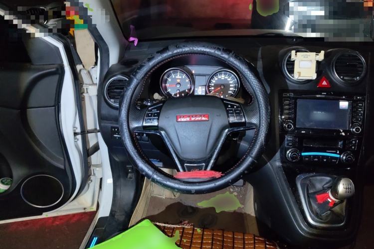 Used Haval H6 2014 Upgraded Model 1.5T Manual Two-Wheel Drive Elite Version Steering Wheel