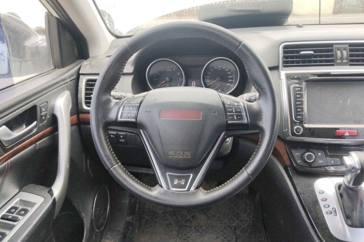 Used Haval H6 2014 Sport Edition 2.4L Automatic Elite Model Steering Wheel