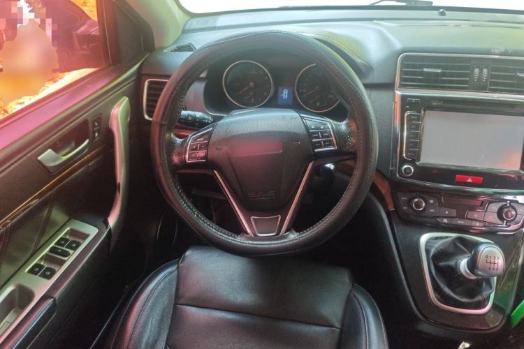 Used Haval H6 2014 Sport Version 1.5T Manual Two-Wheel Drive Elite Edition Steering Wheel