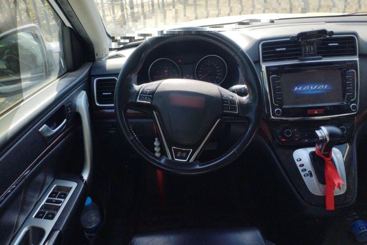 Used Haval H6 2014 Sport Edition 2.4L Automatic Elite Model Steering Wheel
