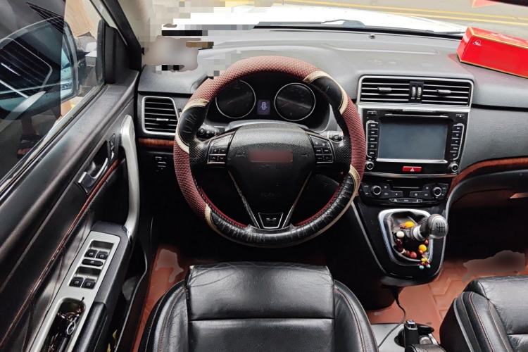 Used Haval H6 2014 Sport Version 1.5T Manual Two-Wheel Drive Elite Edition Steering Wheel