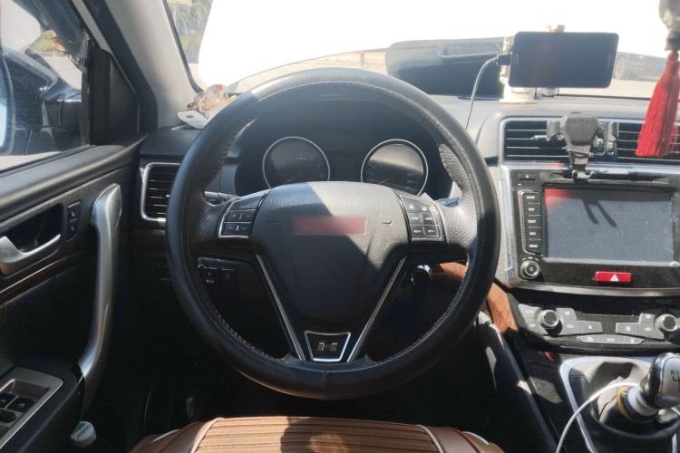 Used Haval H6 2014 Sport Version 1.5T Manual Two-Wheel Drive Elite Edition Steering Wheel