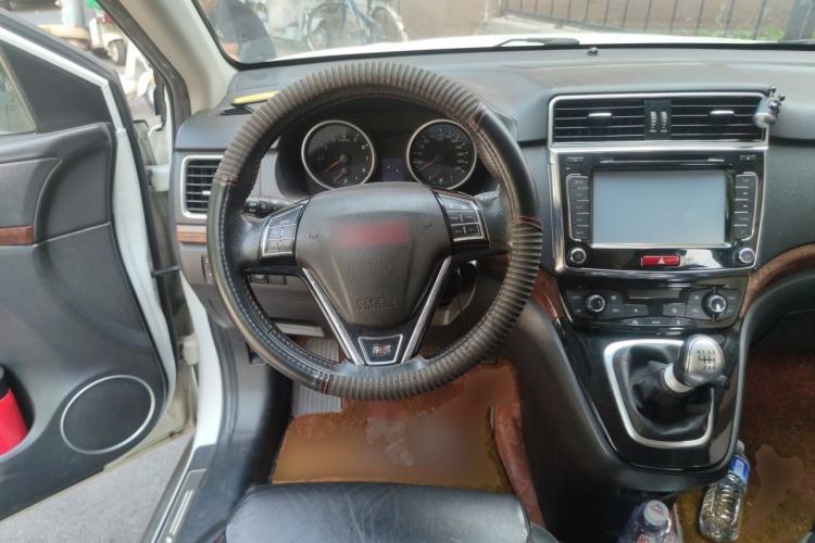 Used Haval H6 2014 Sport Version 1.5T Manual Two-Wheel Drive Elite Edition Steering Wheel