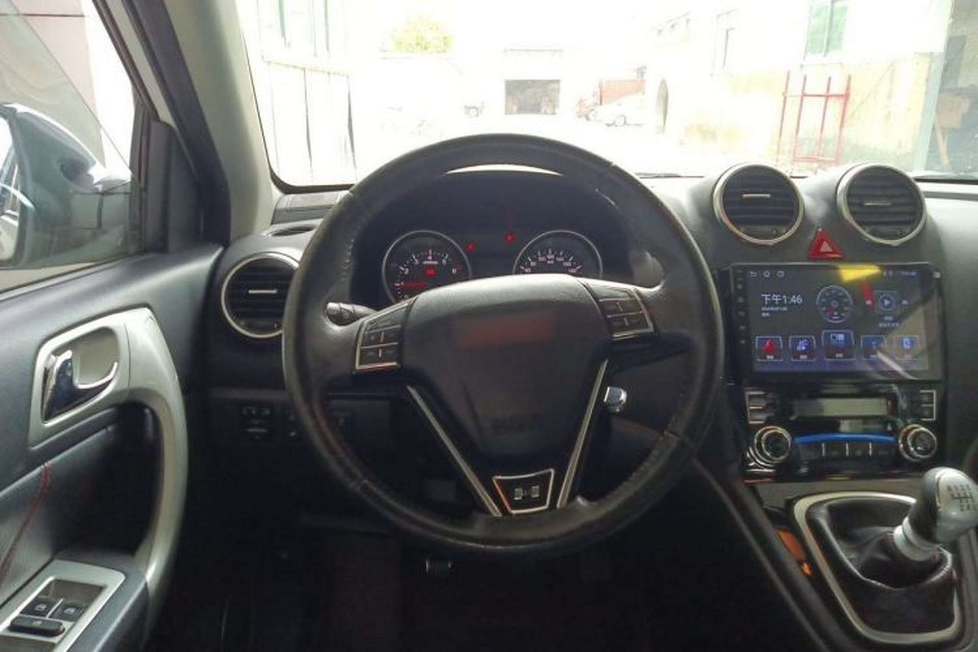 Used Haval H6 2014 Upgraded Model 1.5T Manual Two-Wheel Drive Elite Version Steering Wheel