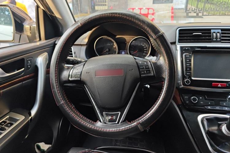 Used Haval H6 2014 Sport Version 1.5T Manual Two-Wheel Drive Elite Edition Steering Wheel