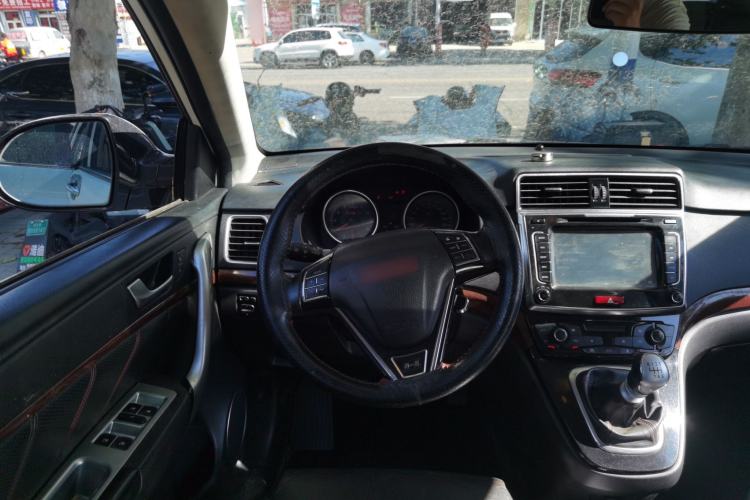 Used Haval H6 2014 Sport Version 1.5T Manual Two-Wheel Drive Elite Edition Steering Wheel