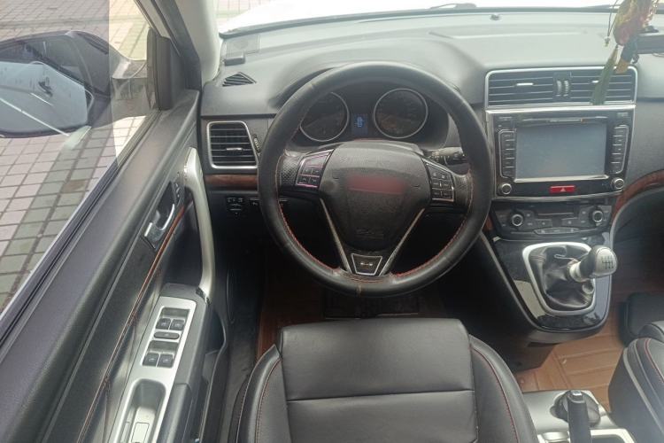 Used Haval H6 2014 Sport Version 1.5T Manual Two-Wheel Drive Elite Edition Steering Wheel