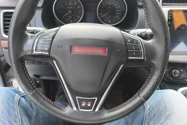 Used Haval H6 2014 Sport Version 1.5T Manual Two-Wheel Drive Elite Edition Steering Wheel