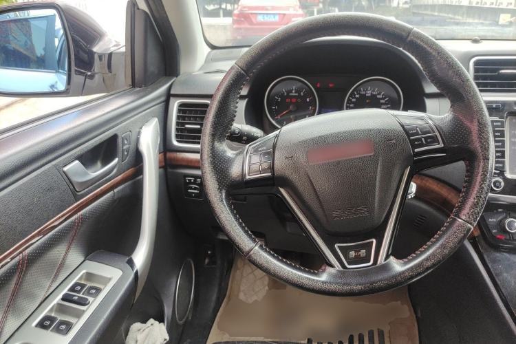 Used Haval H6 2014 Sport Version 1.5T Manual Two-Wheel Drive Elite Edition Steering Wheel