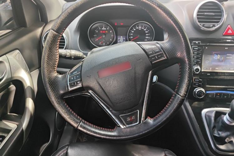 Used Haval H6 2014 Upgraded Model 1.5T Manual Two-Wheel Drive Elite Version Steering Wheel