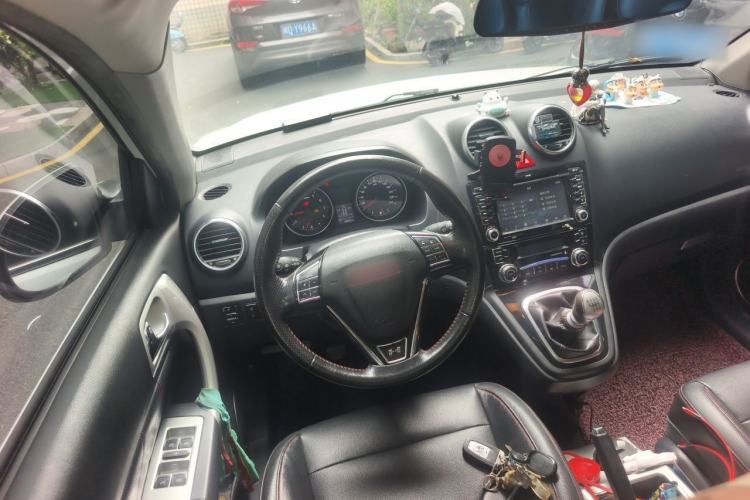 Used Haval H6 2014 Upgraded Model 1.5T Manual Two-Wheel Drive Elite Version Steering Wheel