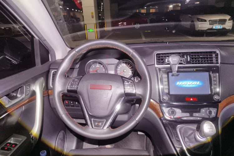Used Haval H6 2014 Sport Edition 2.0T Diesel Manual 4x4 Elite Model Steering Wheel