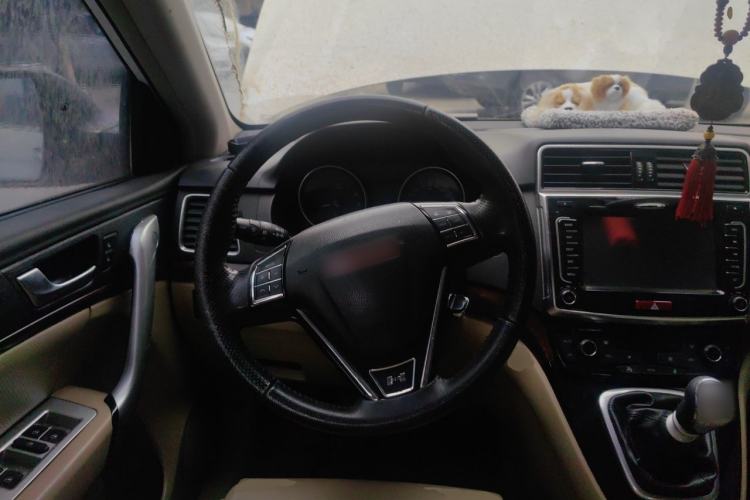 Used Haval H6 2014 Sport Version 1.5T Manual Two-Wheel Drive Elite Edition Steering Wheel