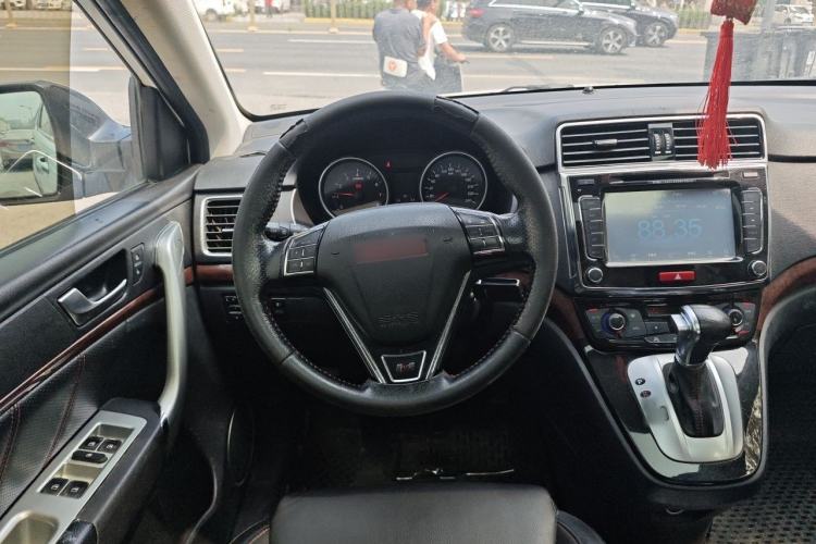 Used Haval H6 2014 Sport Edition 2.4L Automatic Elite Model Steering Wheel