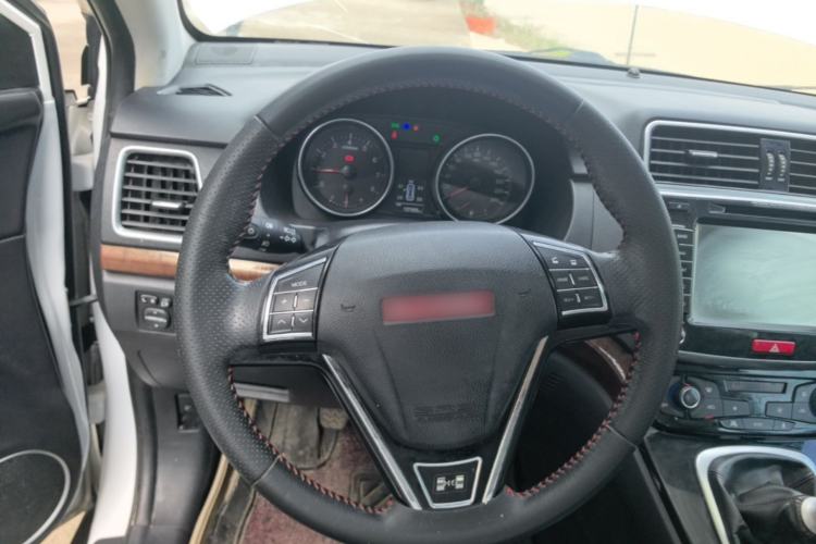 Used Haval H6 2014 Sport Version 1.5T Manual Two-Wheel Drive Elite Edition Steering Wheel