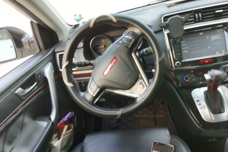 Used Haval H6 2014 Sport Edition 2.4L Automatic Elite Model Steering Wheel