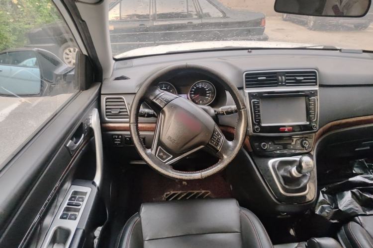 Used Haval H6 2014 Upgraded Model 1.5T Manual Two-Wheel Drive Elite Version Steering Wheel