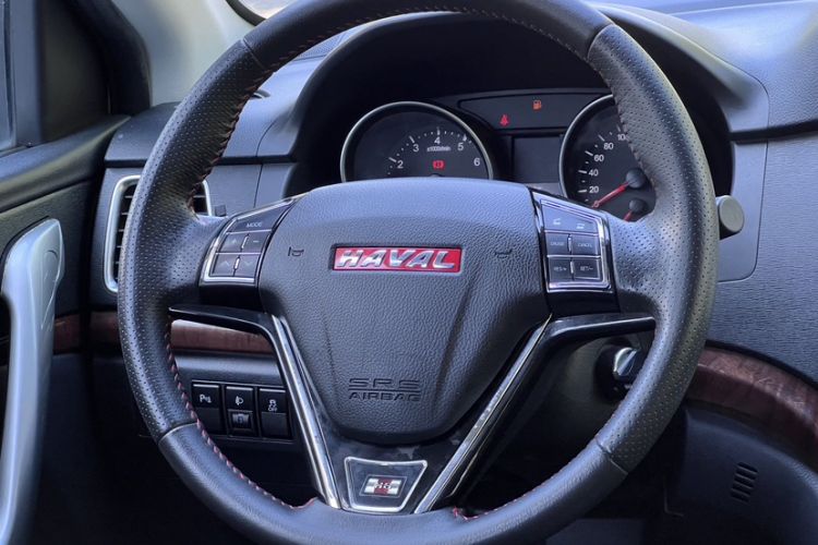 Used Haval H6 2014 Sport Version 1.5T Manual Two-Wheel Drive Elite Edition Steering Wheel