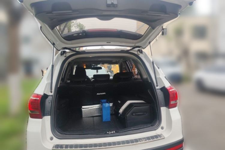 Used Haval H6 2014 Sport Version 1.5T Manual Two-Wheel Drive Elite Edition Trunk
