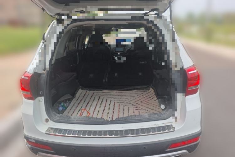 Used Haval H6 2014 Sport Version 1.5T Manual Two-Wheel Drive Elite Edition Trunk