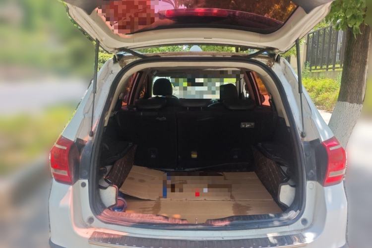 Used Haval H6 2014 Sport Version 1.5T Manual Two-Wheel Drive Elite Edition Trunk