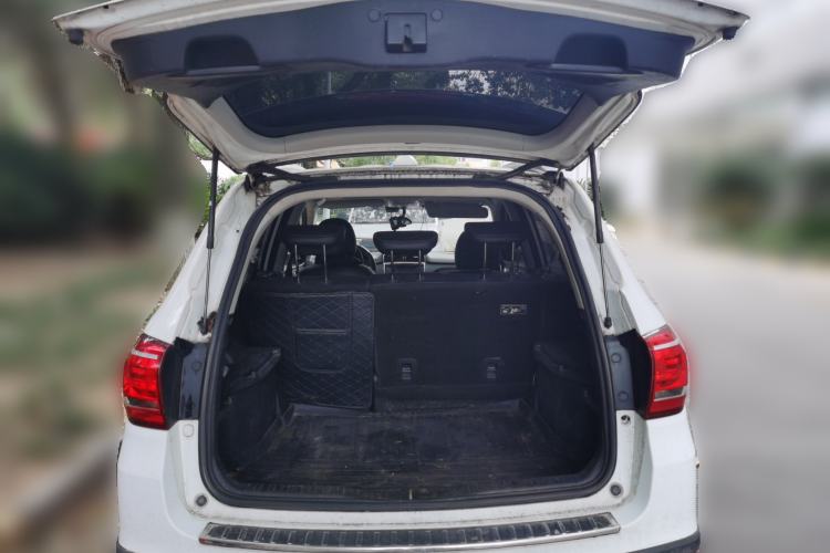 Used Haval H6 2014 Sport Edition 2.4L Automatic Elite Model Trunk