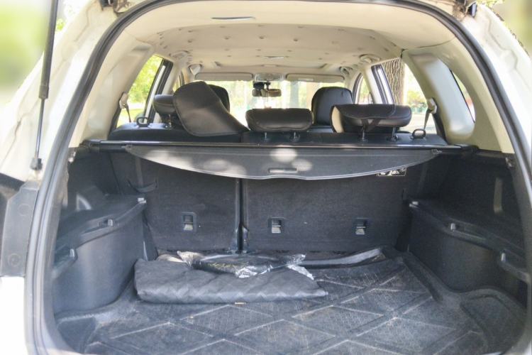 Used Haval H6 2014 Sport Version 1.5T Manual Two-Wheel Drive Elite Edition Trunk