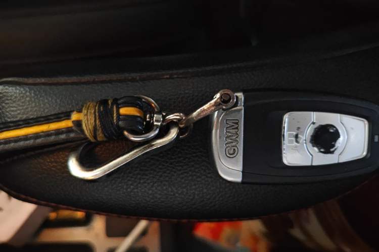 Used Haval H6 2014 Upgraded Model 1.5T Manual Two-Wheel Drive Elite Version Vehicle Key
