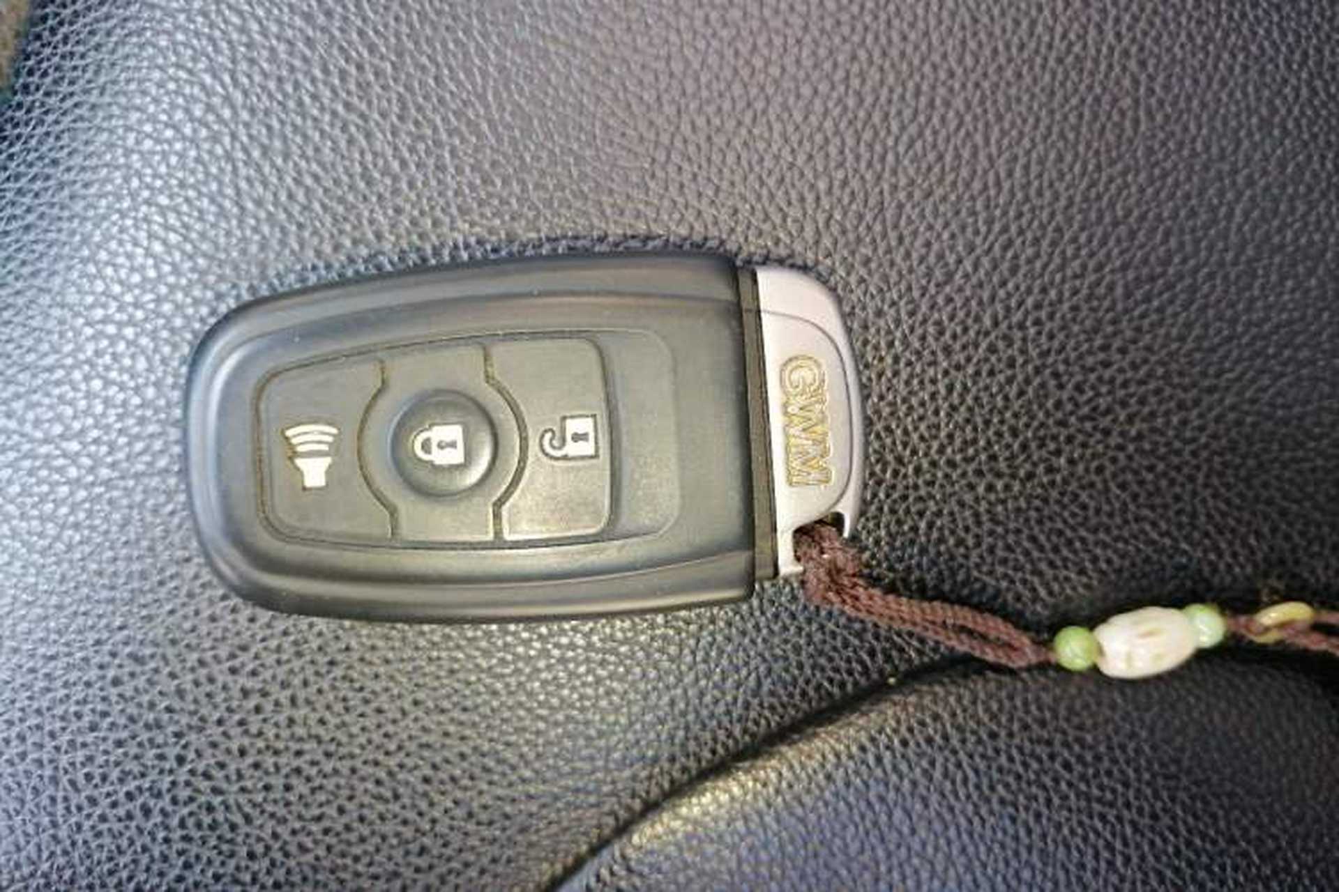 Used Haval H6 2014 Upgraded Model 1.5T Manual Two-Wheel Drive Elite Version Vehicle Key