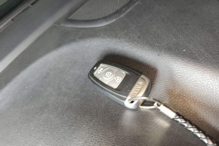 Used Haval H6 2014 Sport Version 1.5T Manual Two-Wheel Drive Elite Edition Vehicle Key
