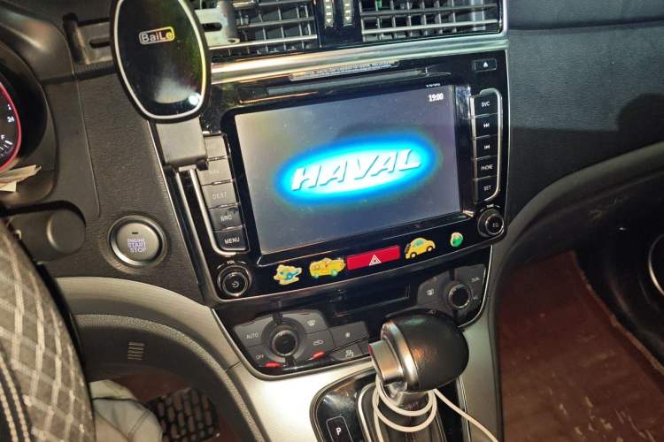Used Haval H6 2015 Sport Edition 1.5T Automatic Two-Wheel Drive Luxury Model Audio And AC Panel