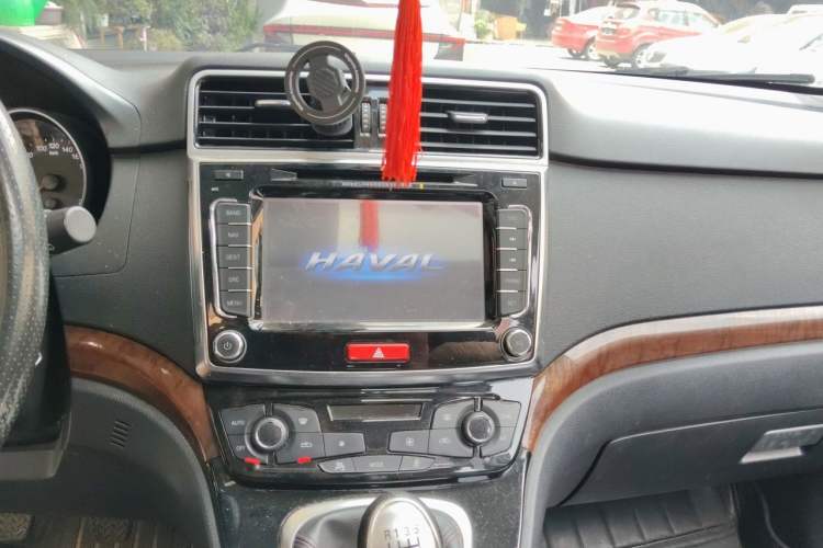 Used Haval H6 2015 Sport Edition 1.5T Manual Two-Wheel Drive Elite Model Audio And AC Panel
