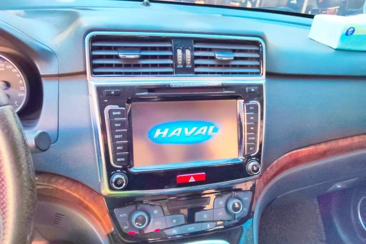 Used Haval H6 2015 Sport Edition 1.5T Manual Two-Wheel Drive Elite Model Audio And AC Panel