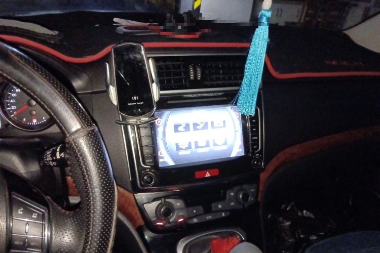 Used Haval H6 2015 Sport Edition 1.5T Manual Two-Wheel Drive Elite Model Audio And AC Panel