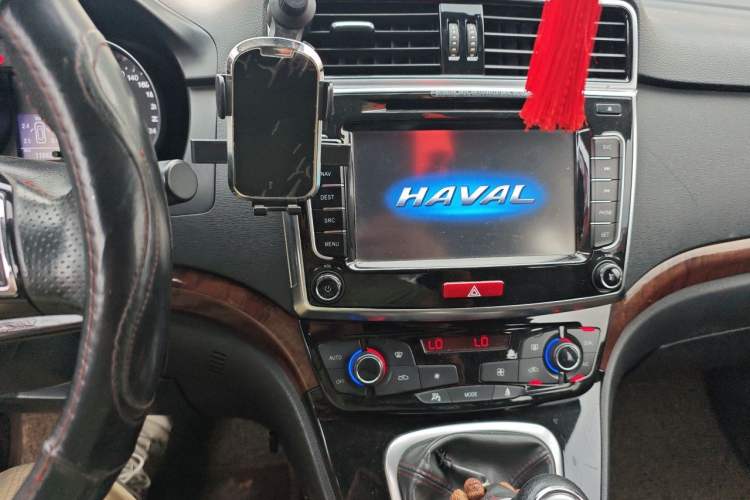 Used Haval H6 2015 Sport Edition 1.5T Manual Two-Wheel Drive Elite Model Audio And AC Panel