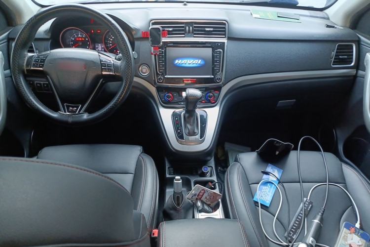 Used Haval H6 2015 Sport Edition 1.5T Automatic Two-Wheel Drive Luxury Model Center Console