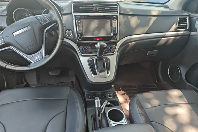 Used Haval H6 2015 Sport Edition 1.5T Automatic Two-Wheel Drive Luxury Model Center Console