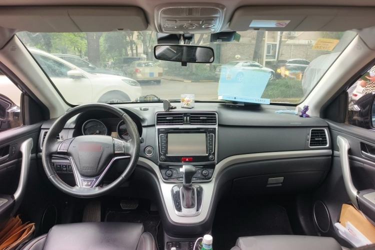 Used Haval H6 2015 Sport Edition 1.5T Automatic Two-Wheel Drive Luxury Model Center Console