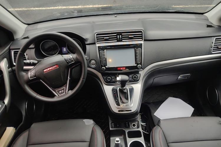 Used Haval H6 2015 Sport Edition 1.5T Automatic Two-Wheel Drive Luxury Model Center Console