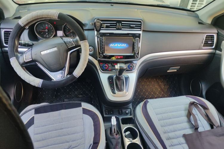 Used Haval H6 2015 Sport Edition 1.5T Automatic Two-Wheel Drive Luxury Model Center Console