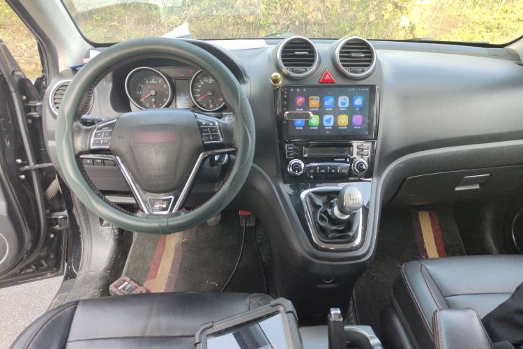 Used Haval H6 2015 Upgraded Model 1.5T Manual 4x4 Elite Version Center Console