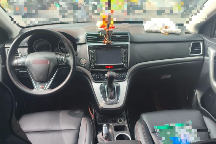 Used Haval H6 2015 Sport Edition 1.5T Automatic Two-Wheel Drive Luxury Model Center Console