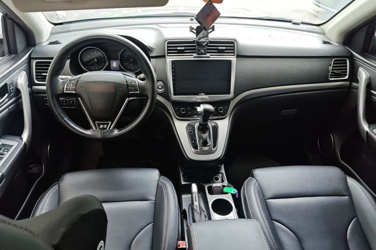 Used Haval H6 2015 Sport Edition 1.5T Automatic Two-Wheel Drive Luxury Model Center Console