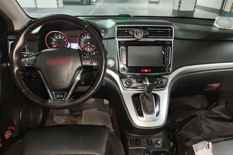 Used Haval H6 2015 Sport Edition 1.5T Automatic Two-Wheel Drive Luxury Model Center Console