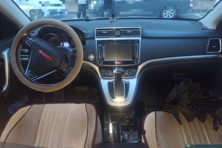 Used Haval H6 2015 Sport Edition 1.5T Automatic Two-Wheel Drive Luxury Model Center Console