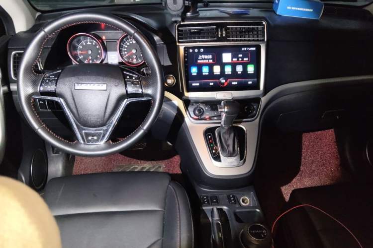 Used Haval H6 2015 Sport Edition 1.5T Automatic Two-Wheel Drive Luxury Model Center Console