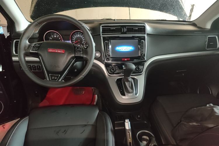 Used Haval H6 2015 Sport Edition 1.5T Automatic Two-Wheel Drive Luxury Model Center Console
