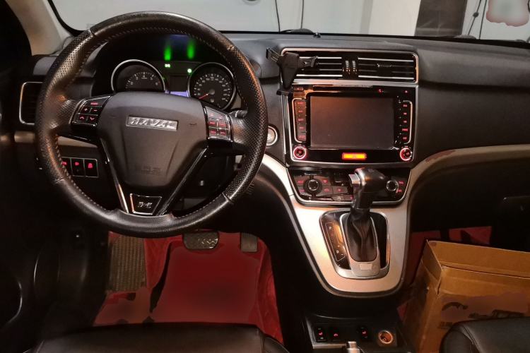 Used Haval H6 2015 Sport Edition 1.5T Automatic Two-Wheel Drive Luxury Model Center Console